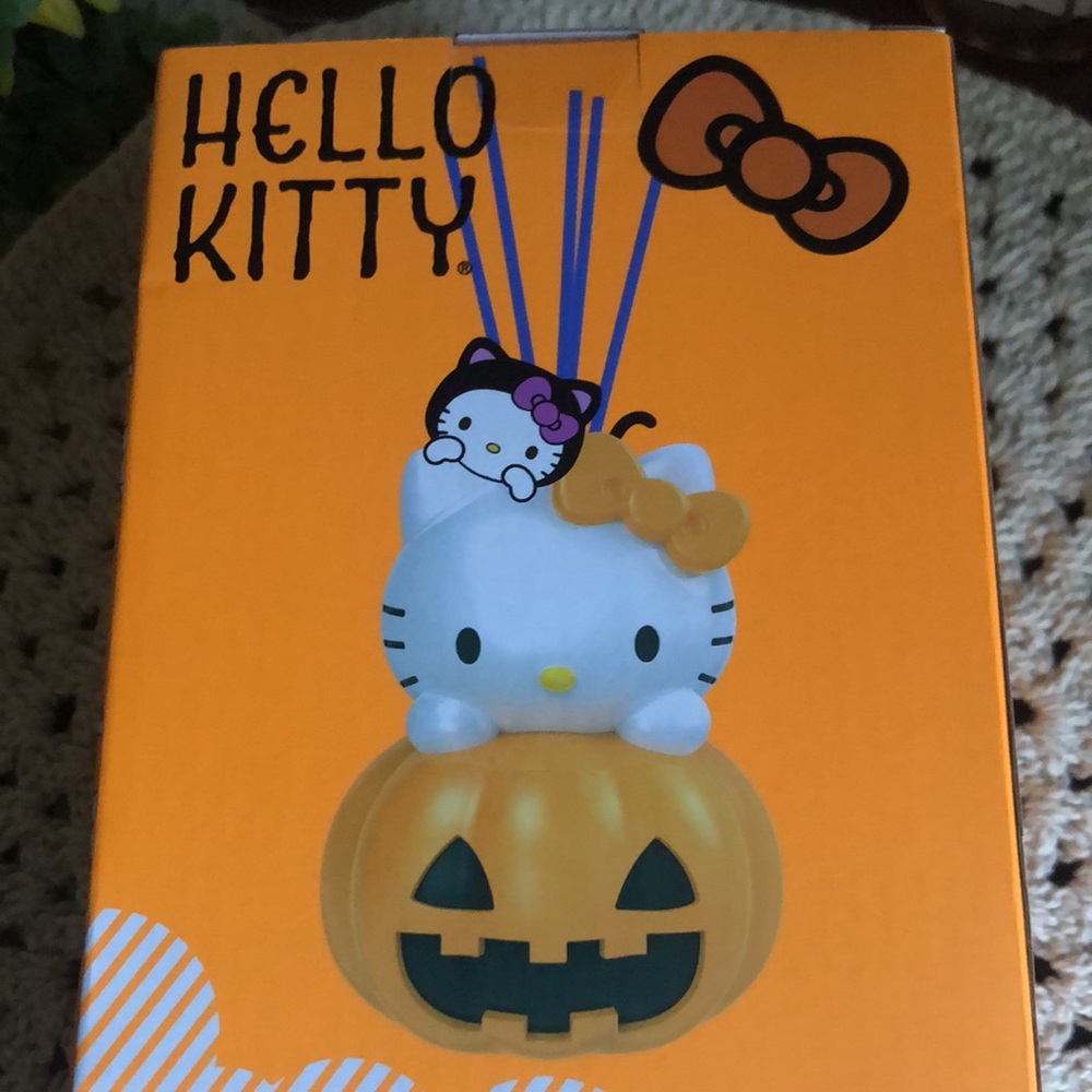 HELLO KITTY Halloween Ceramic Reed Diffuser - Picture 6 of 6